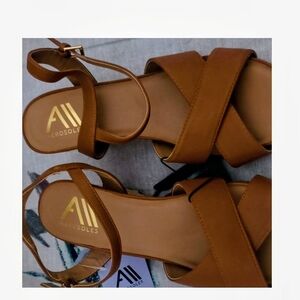 AEROSOLES Women's Brown Strappy Sandals